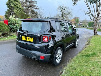 Used Jeep Renegade 2016 for sale - 76848821: Photo