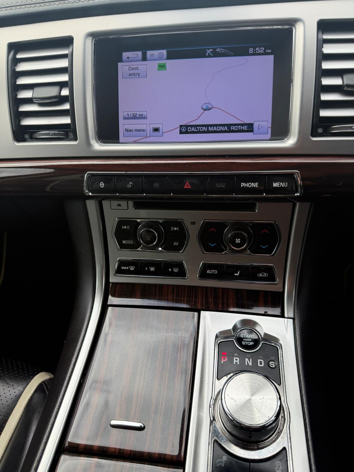 Used Jaguar XF 2012 for sale - 78067040: Photo 10