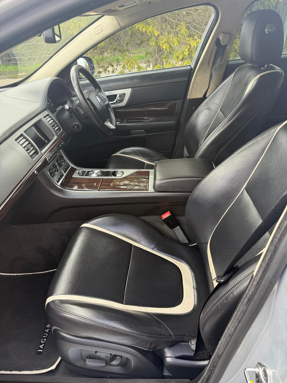 Used Jaguar XF 2012 for sale - 78067040: Photo 13