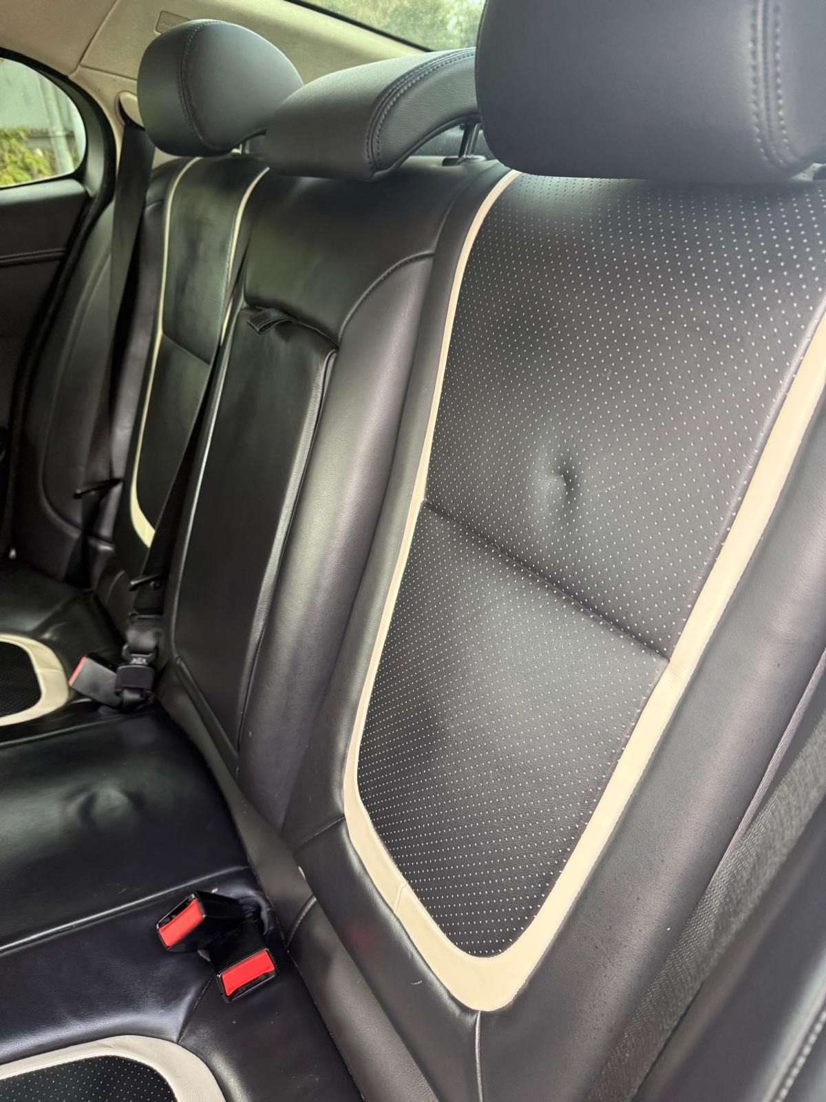 Used Jaguar XF 2012 for sale - 78067040: Photo 16