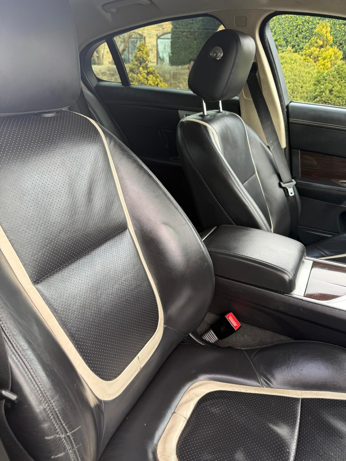 Used Jaguar XF 2012 for sale - 78067040: Photo 9