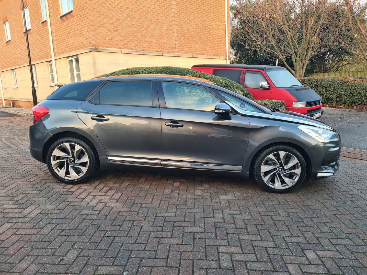 Used Citroen DS5 2015 for sale - 77033378: Photo 2