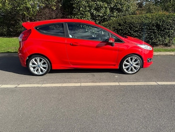 Used Ford Fiesta 2015 for sale - 76565937: Photo