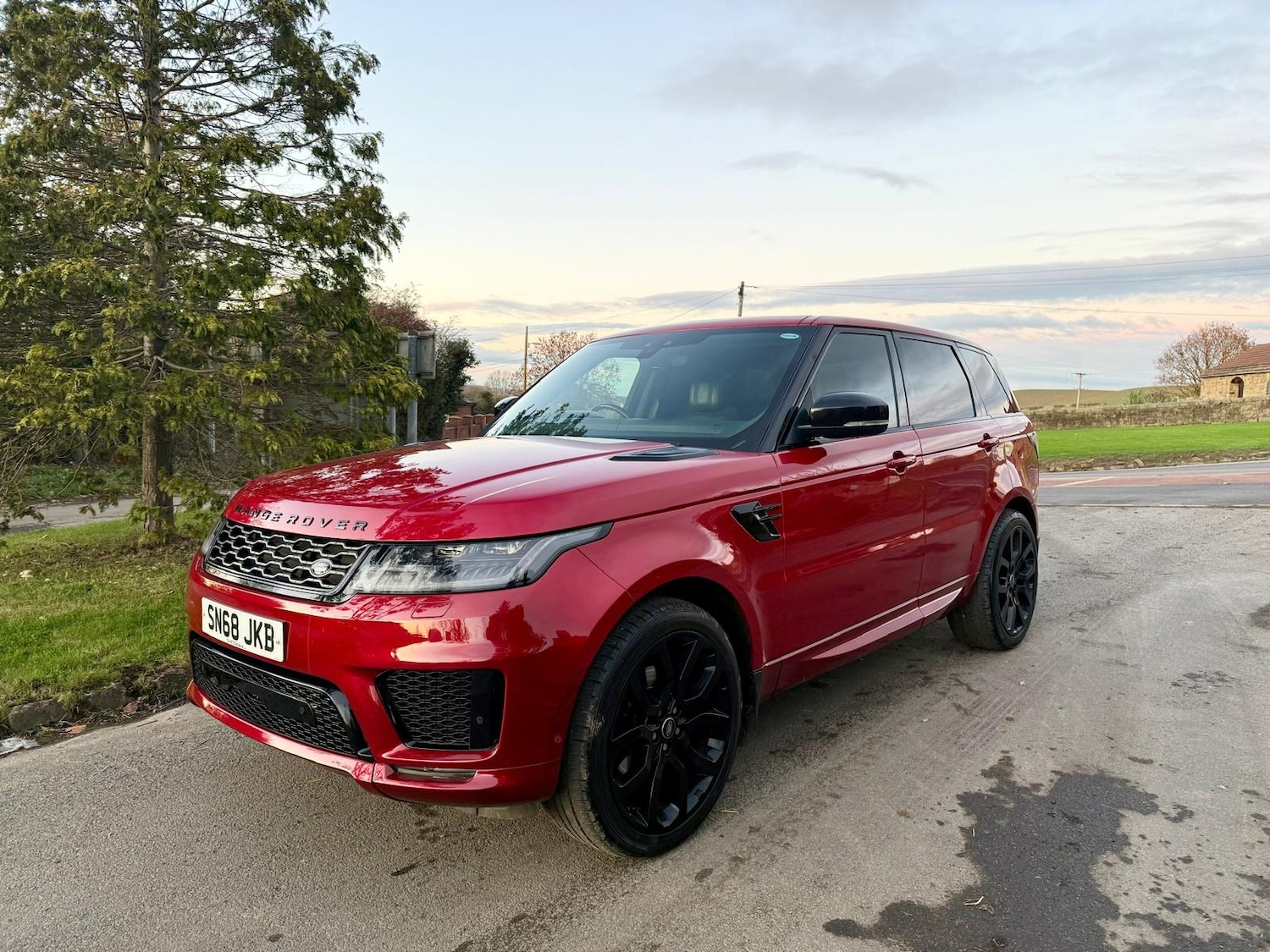 Used Land Rover Range Rover Sport 2019 for sale - 76895289: Photo 1