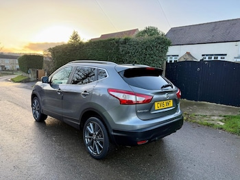 Used Nissan Qashqai 2015 for sale - 76807982: Photo