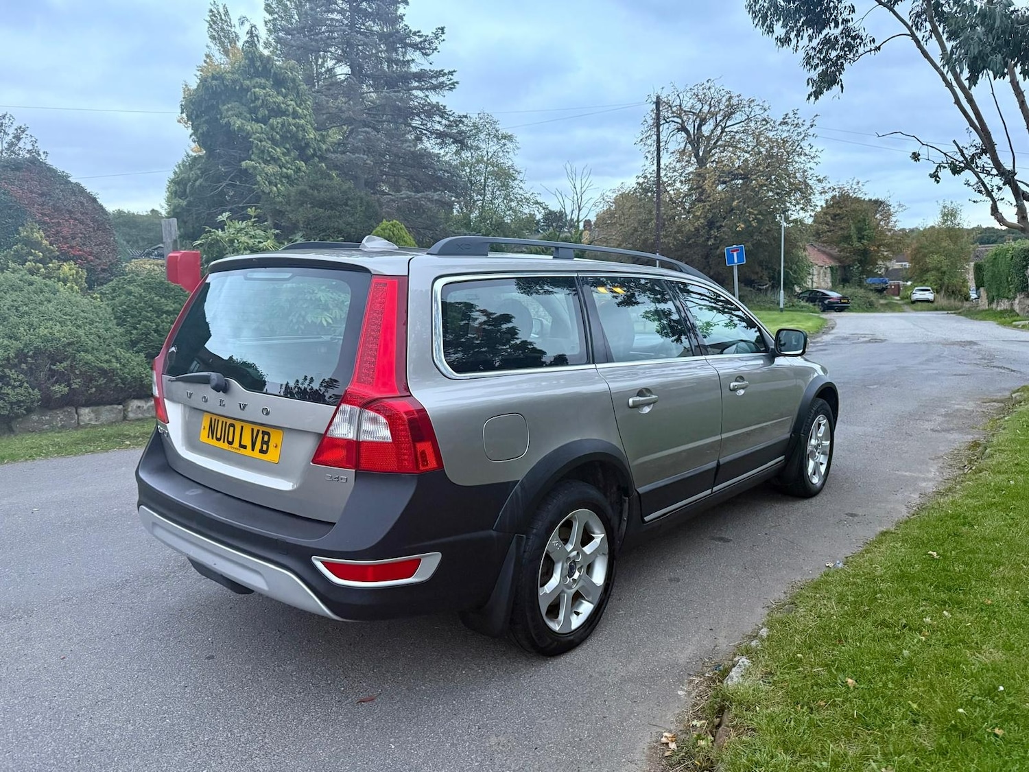 Used Volvo XC70 2010 for sale - 76378986: Photo 4
