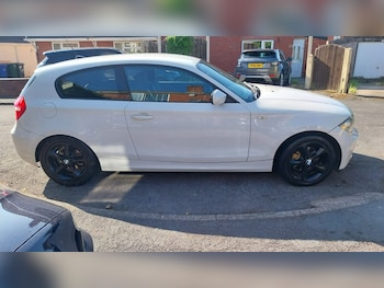 Used BMW 1 Series 2010 for sale - 75510826: Photo
