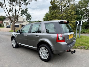Used Land Rover Freelander 2009 for sale - 78833332: Photo