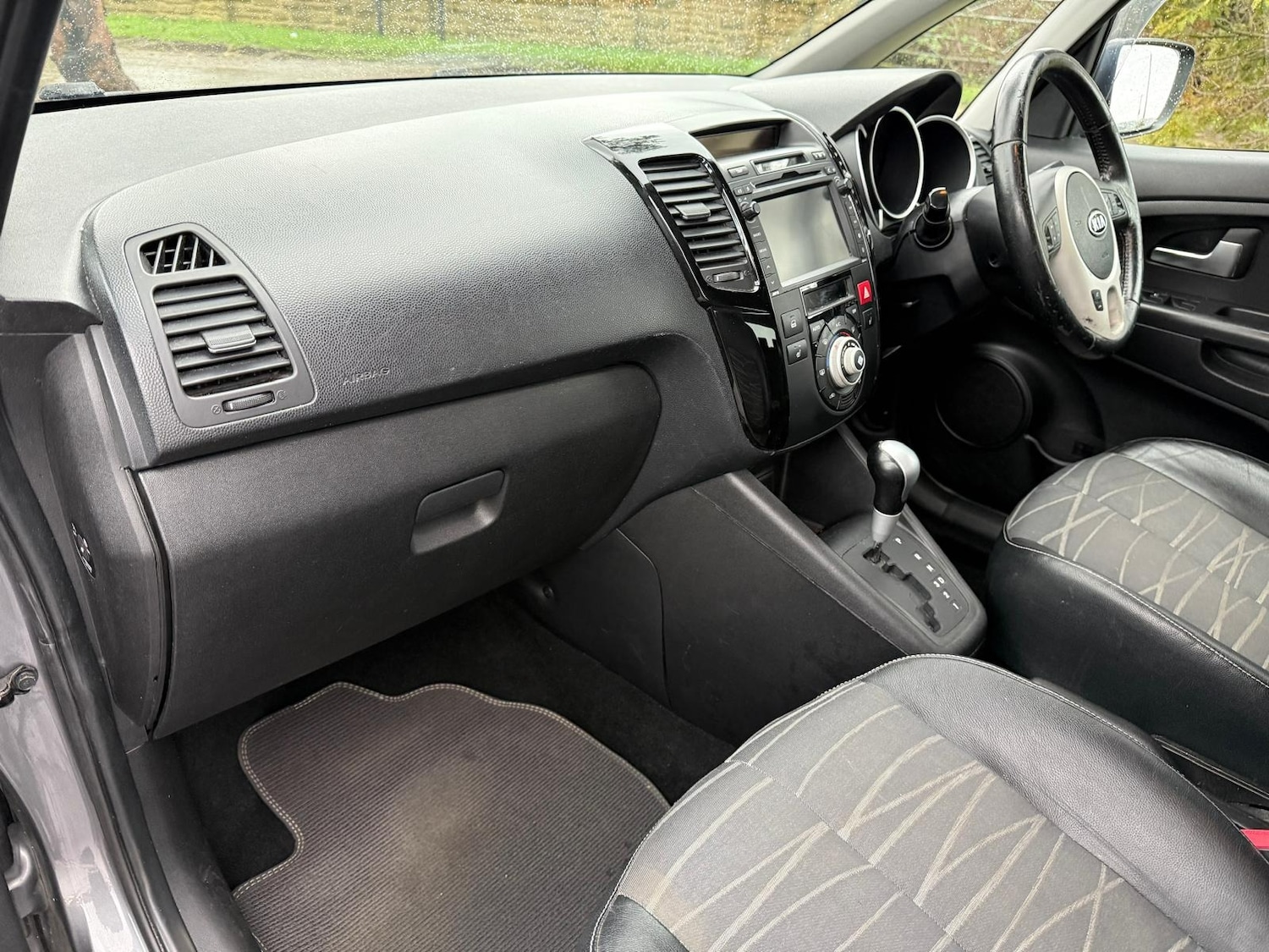 Used Kia Venga 2011 for sale - 77578965: Photo 11