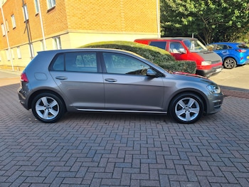 Used Volkswagen Golf 2015 for sale - 75932212: Photo