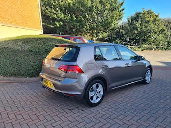 Used Volkswagen Golf 2015 for sale - 75932212: Photo