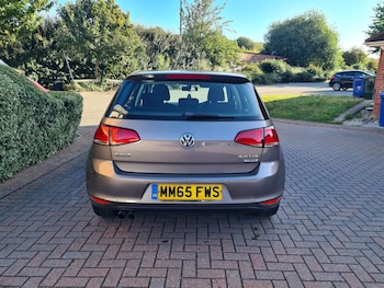 Used Volkswagen Golf 2015 for sale - 75932212: Photo