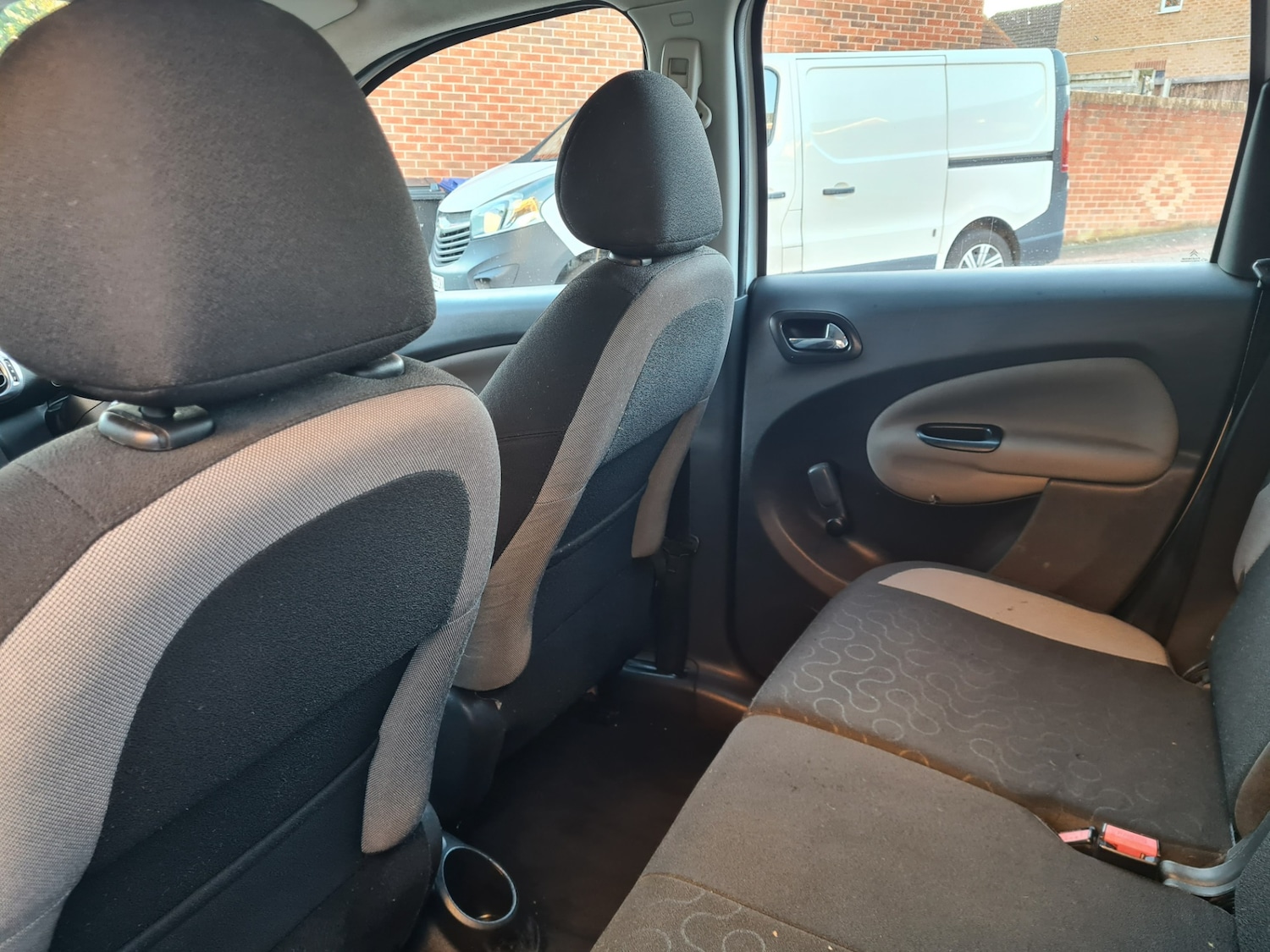 Used Citroen C3 Picasso 2010 for sale - 76366619: Photo 10