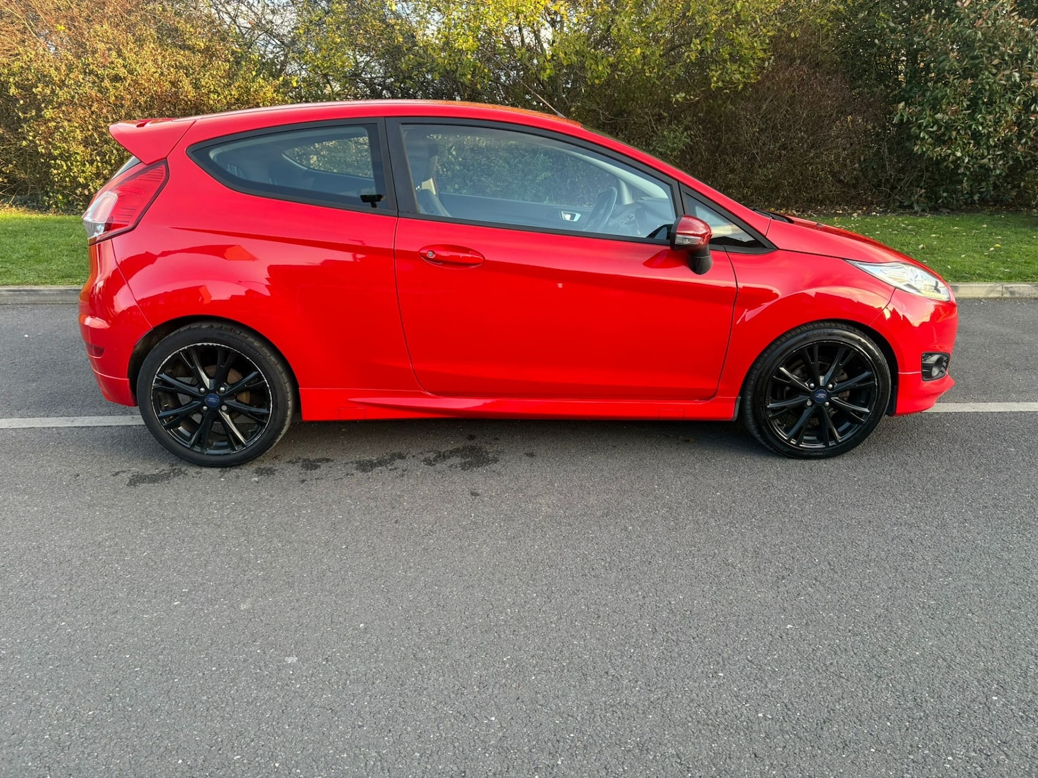Used Ford Fiesta 2015 for sale - 76808374: Photo 2