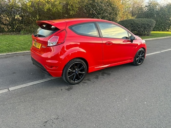Used Ford Fiesta 2015 for sale - 76808374: Photo