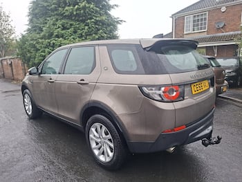 Used Land Rover Discovery Sport 2017 for sale - 79652256: Photo
