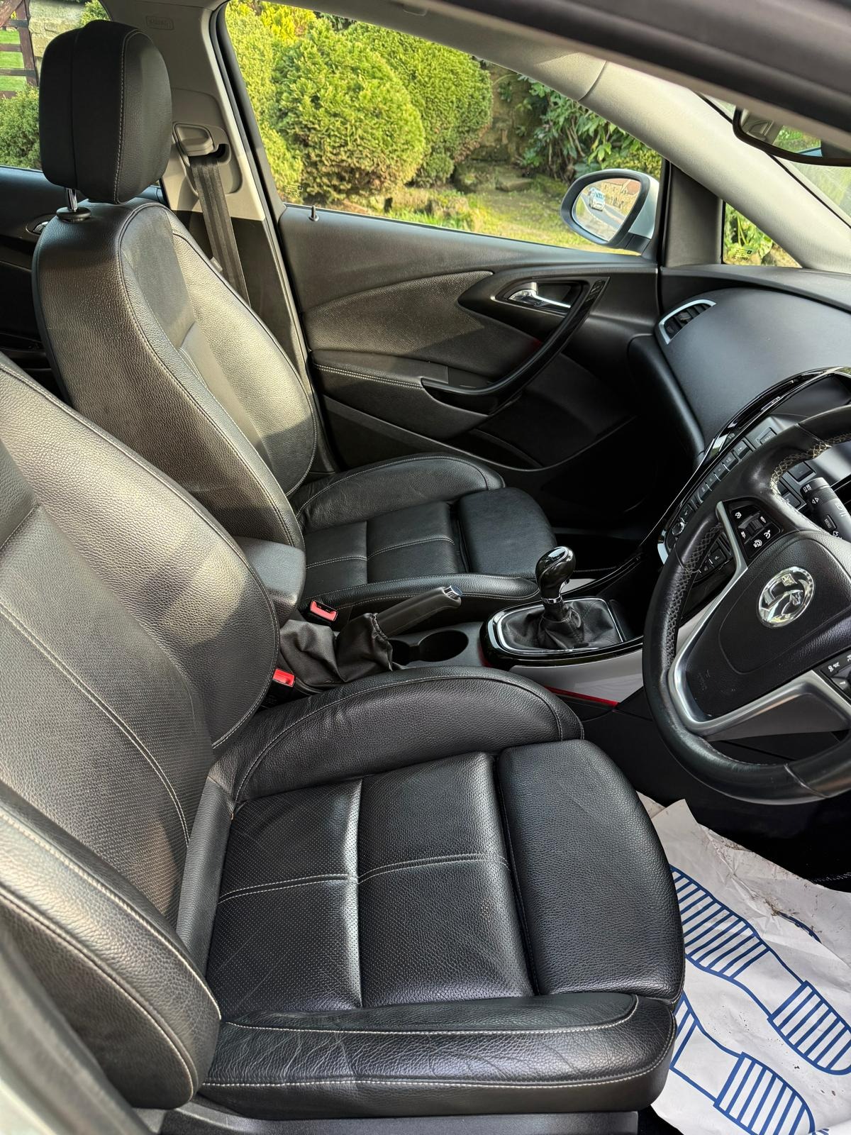 Used Vauxhall Astra 2015 for sale - 77763750: Photo 9