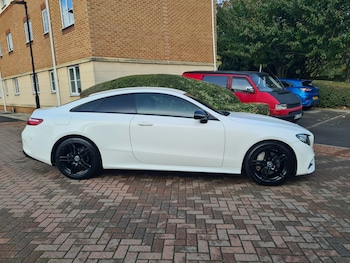 Used Mercedes-Benz E Class 2018 for sale - 76566403: Photo