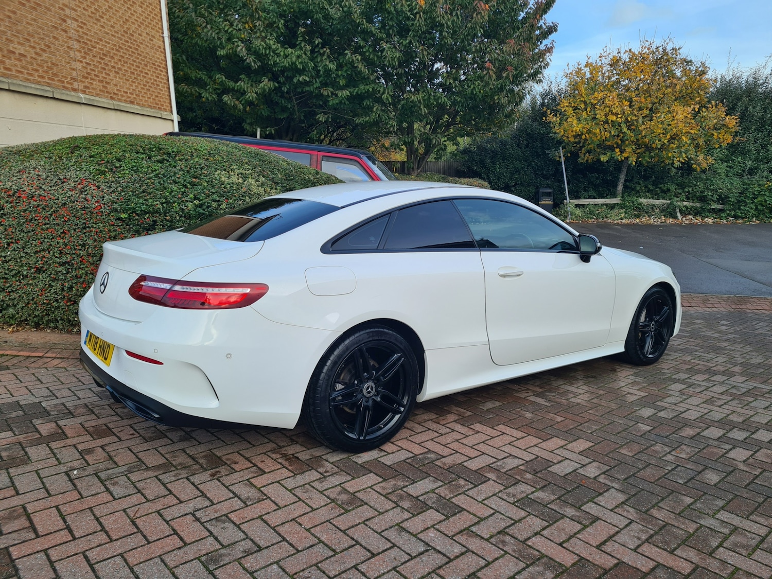 Used Mercedes-Benz E Class 2018 for sale - 76566403: Photo 3