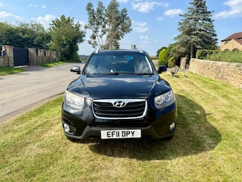 Used Hyundai Santa Fe 2011 for sale - 78995752: Photo