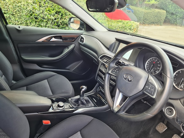 Used Infiniti Q30 2017 for sale - 76234210: Photo 8