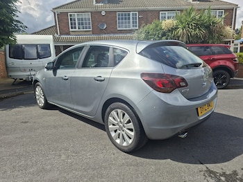 Used Vauxhall Astra 2012 for sale - 78780012: Photo
