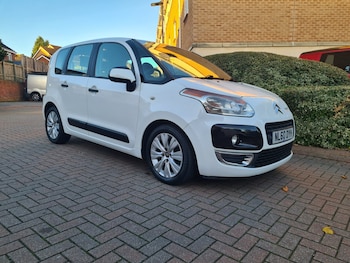 Used Citroen C3 Picasso 2010 for sale - 76478277: Photo