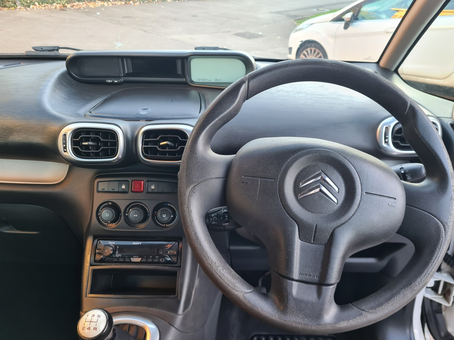 Used Citroen C3 Picasso 2010 for sale - 76478277: Photo 8