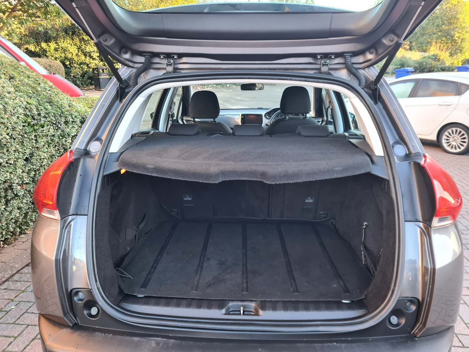 Used Peugeot 2008 2015 for sale - 77108726: Photo 11