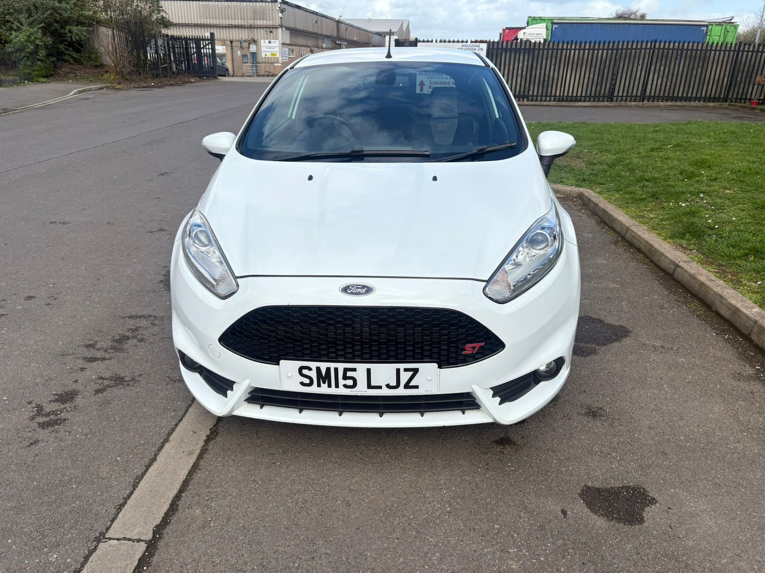 Used Ford Fiesta 2015 for sale - 77888219: Photo 8