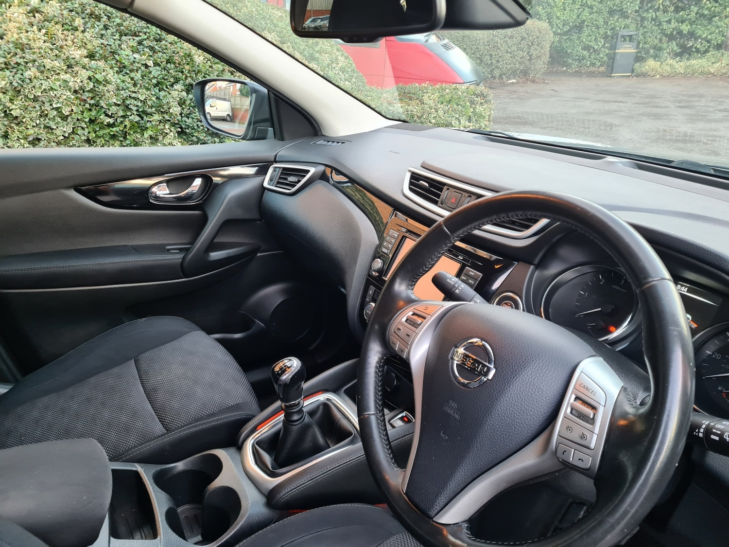 Used Nissan Qashqai 2015 for sale - 77285762: Photo 8