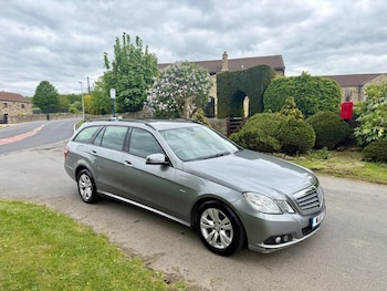 Used Mercedes-Benz E Class 2011 for sale - 78497236: Photo