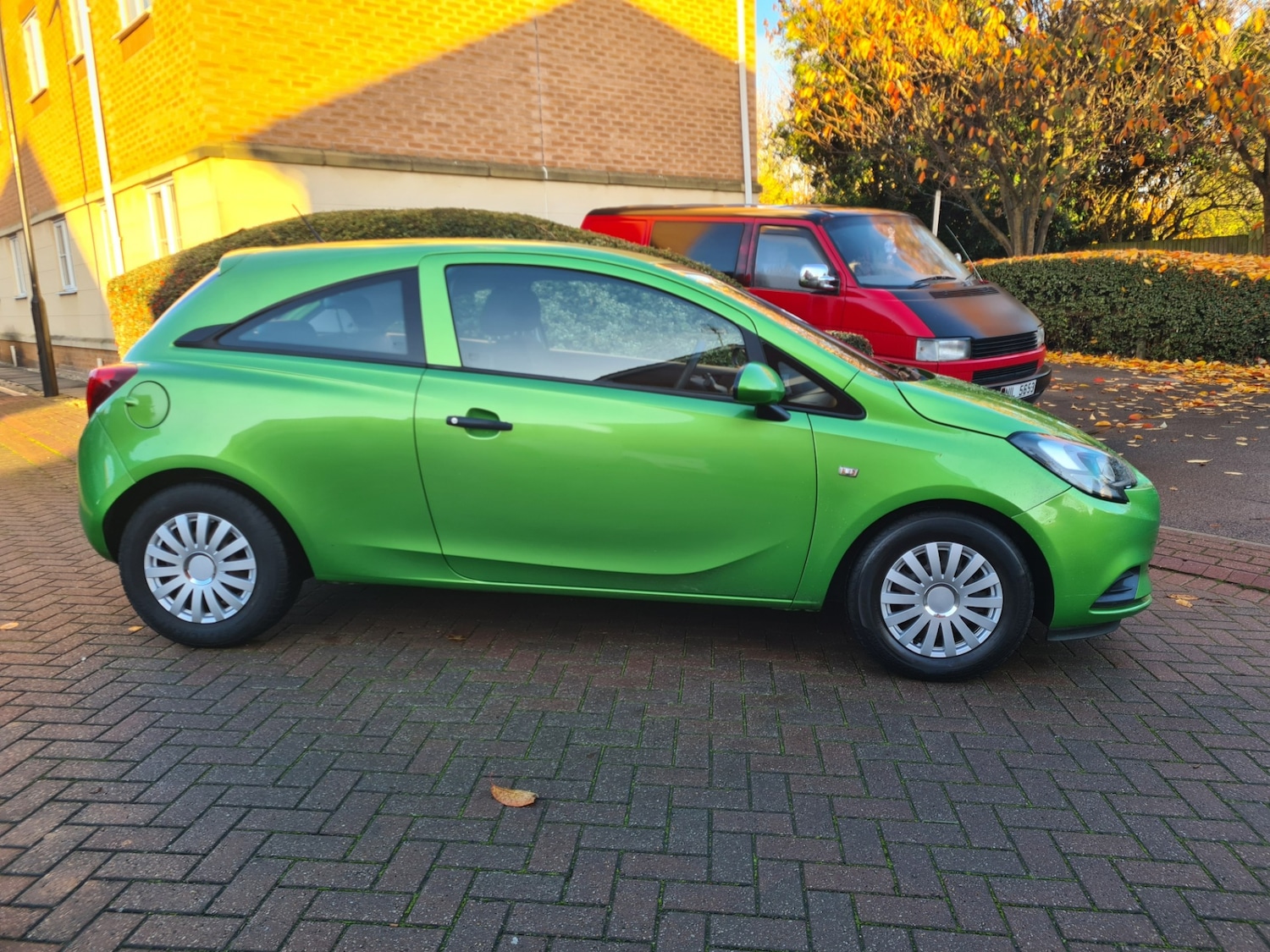 Used Vauxhall Corsa 2015 for sale - 76531479: Photo 2