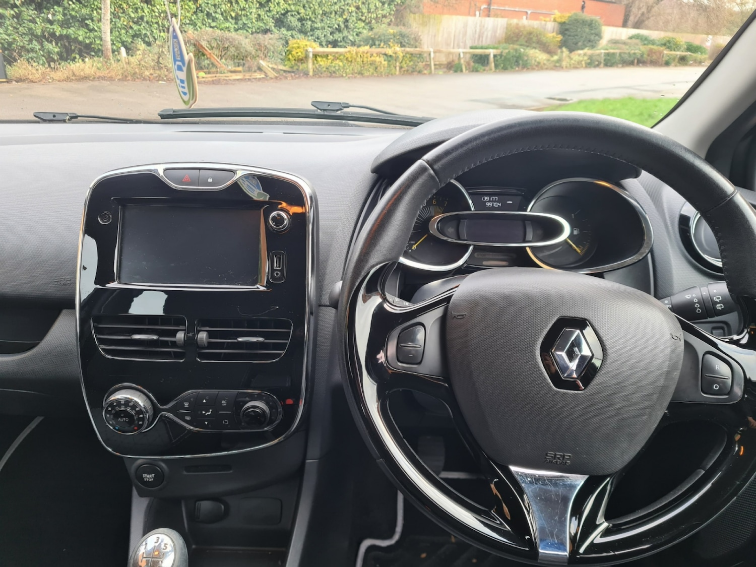 Used Renault Clio 2013 for sale - 77649860: Photo 9