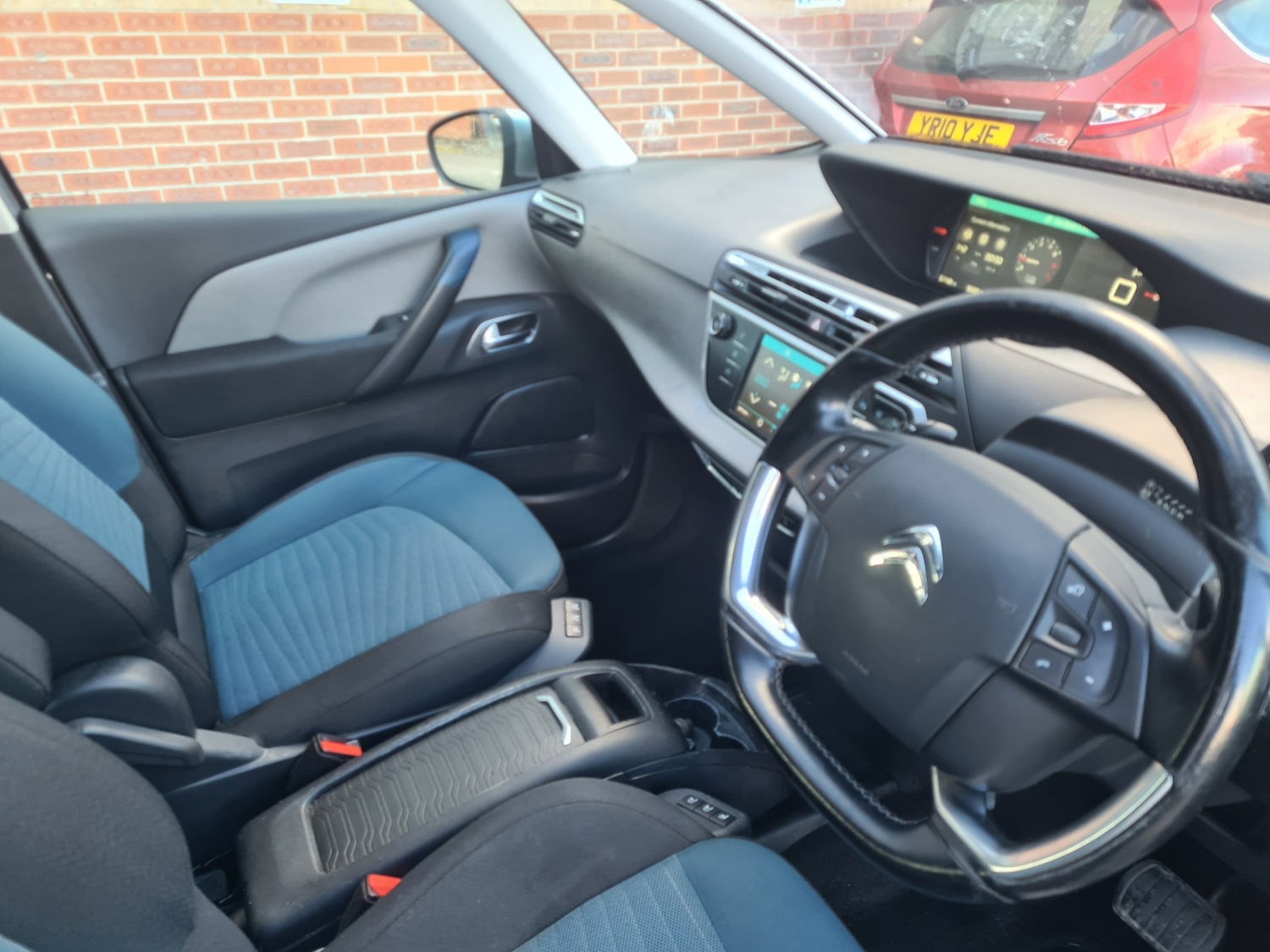 Used Citroen C4 Grand Picasso 2017 for sale - 76518525: Photo 8