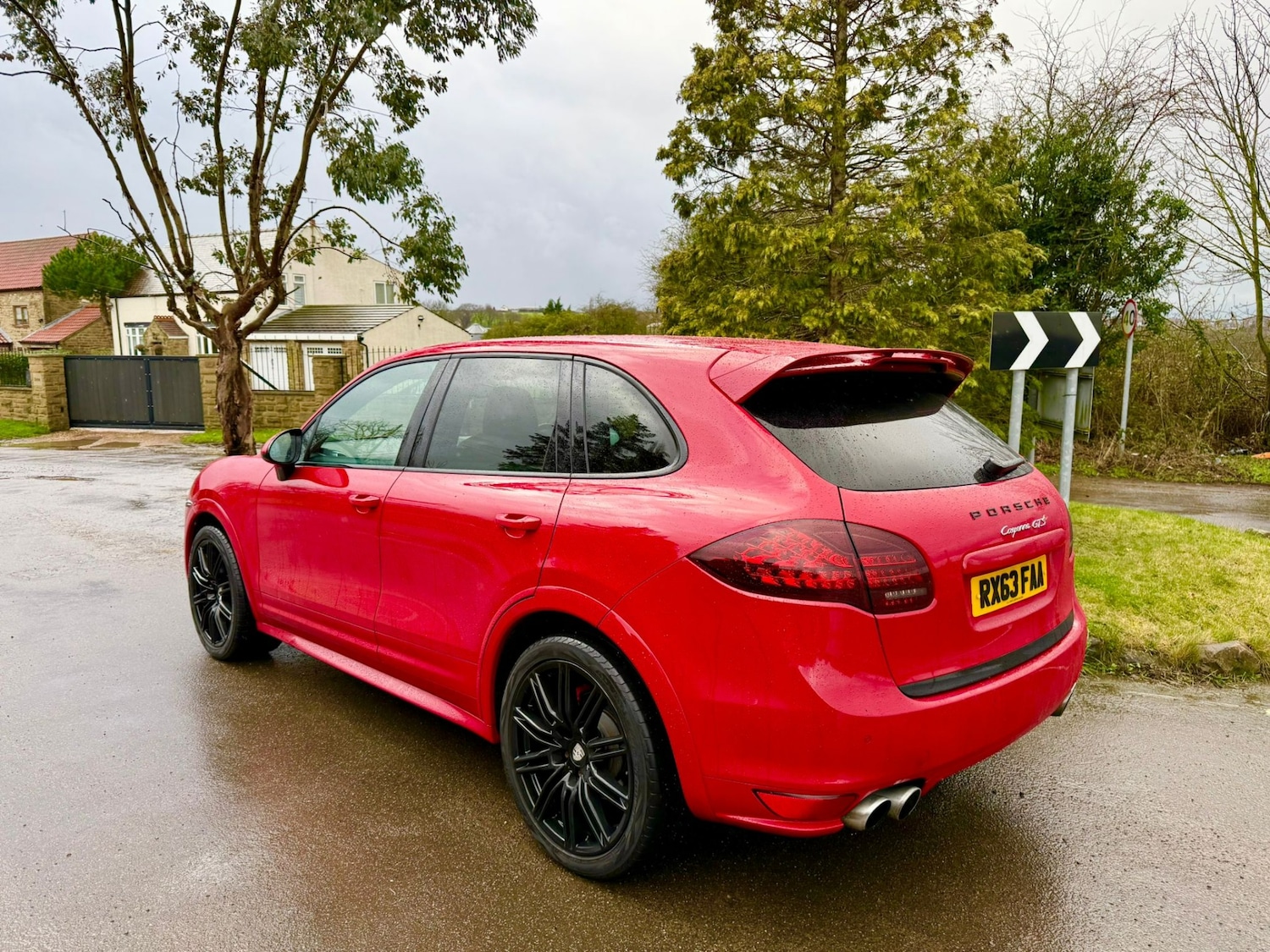 Used Porsche Cayenne 2013 for sale - 77618916: Photo 4