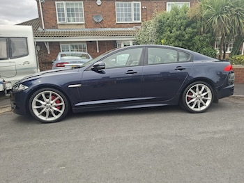 Used Jaguar XF 2015 for sale - 79473350: Photo