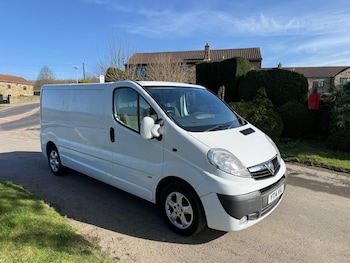 Vauxhall Vivaro feature image