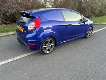 Used Ford Fiesta 2014 for sale - 76687597: Photo