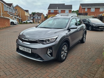 Used Kia Stonic 2025 for sale - 75744918: Photo