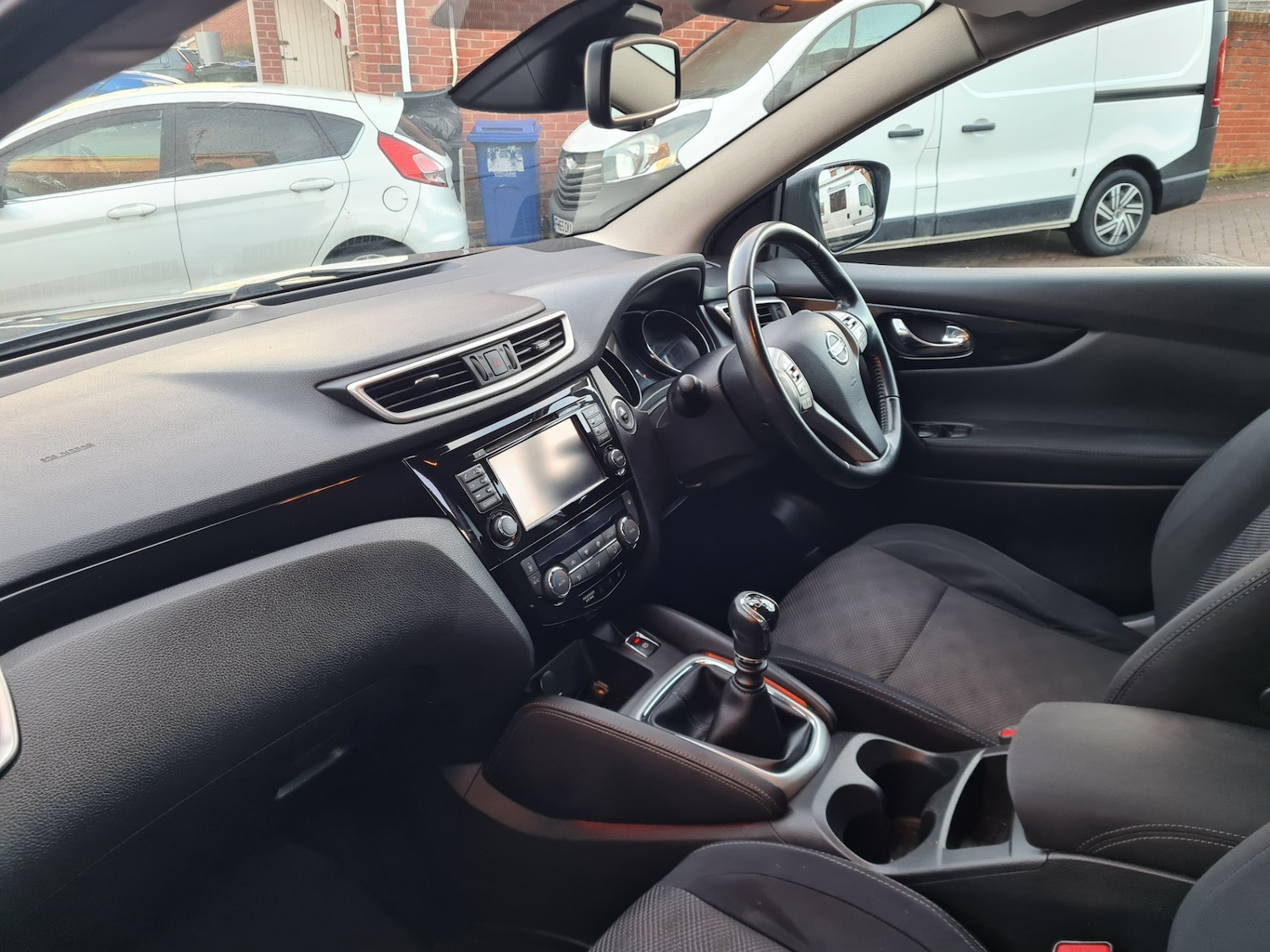 Used Nissan Qashqai 2015 for sale - 77127835: Photo 13