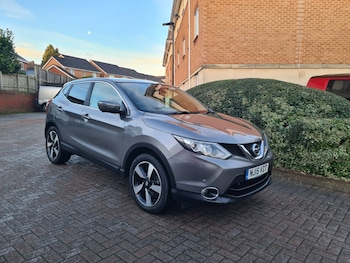 Used Nissan Qashqai 2015 for sale - 77127835: Photo
