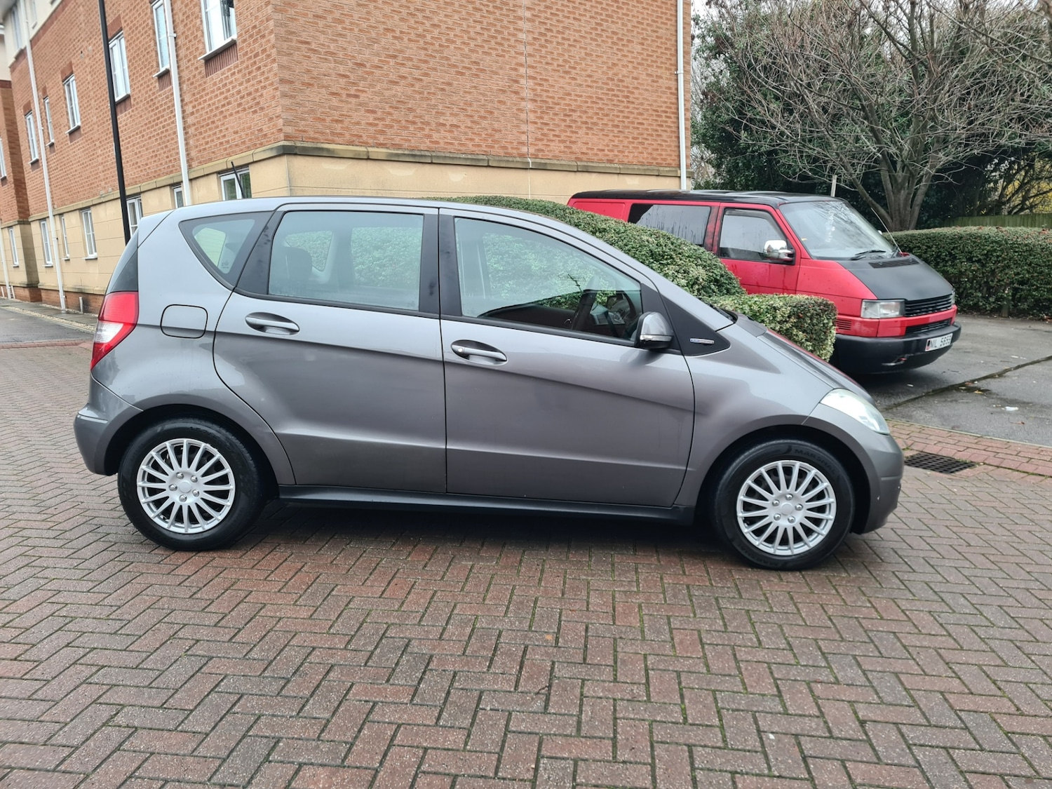 Used Mercedes-Benz A-Class 2009 for sale - 77033397: Photo 2