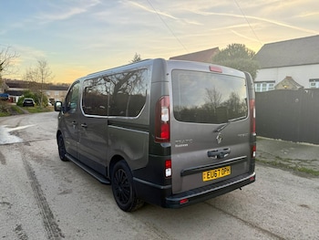 Used Renault Trafic 2017 for sale - 78637392: Photo