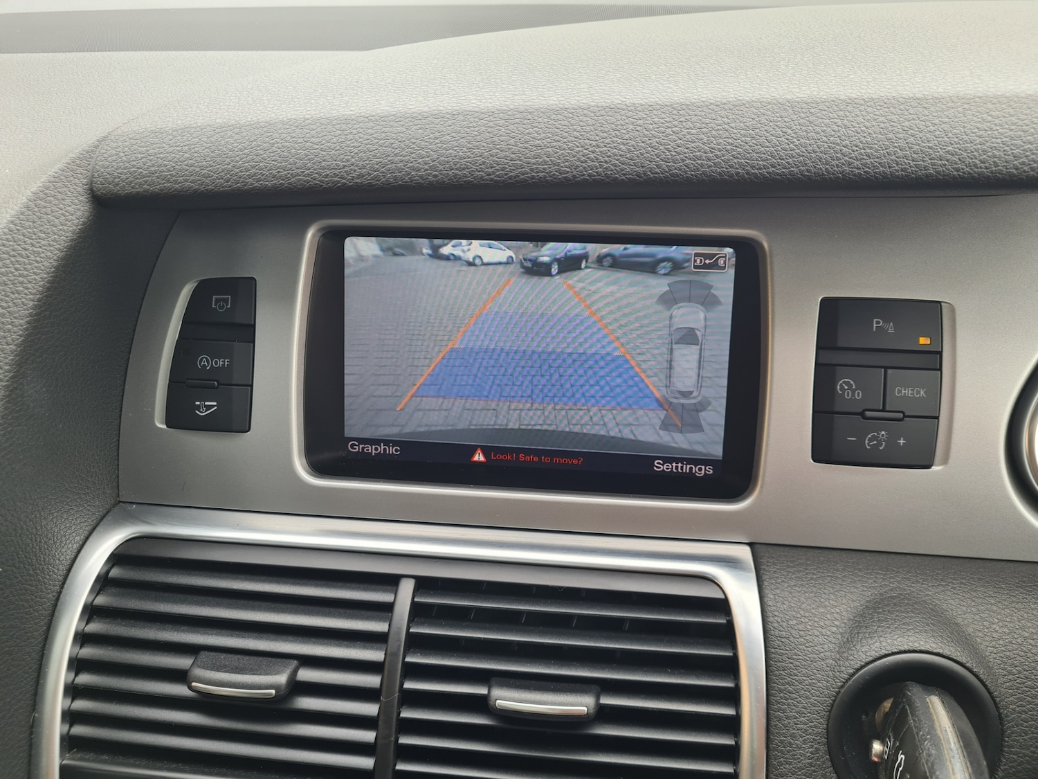 Used Audi Q7 2012 for sale - 76566398: Photo 17