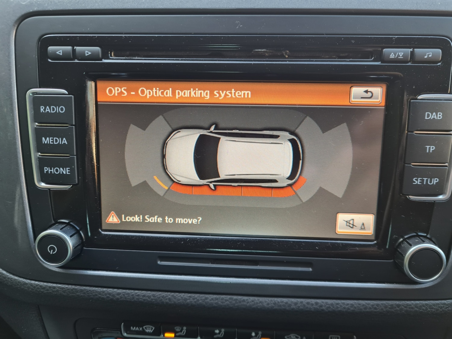 Used Volkswagen Tiguan 2012 for sale - 76354977: Photo 15