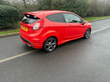 Used Ford Fiesta 2015 for sale - 77398007: Photo