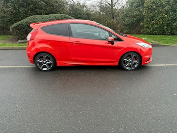 Used Ford Fiesta 2015 for sale - 77398007: Photo