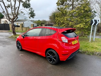 Used Ford Fiesta 2016 for sale - 77208627: Photo