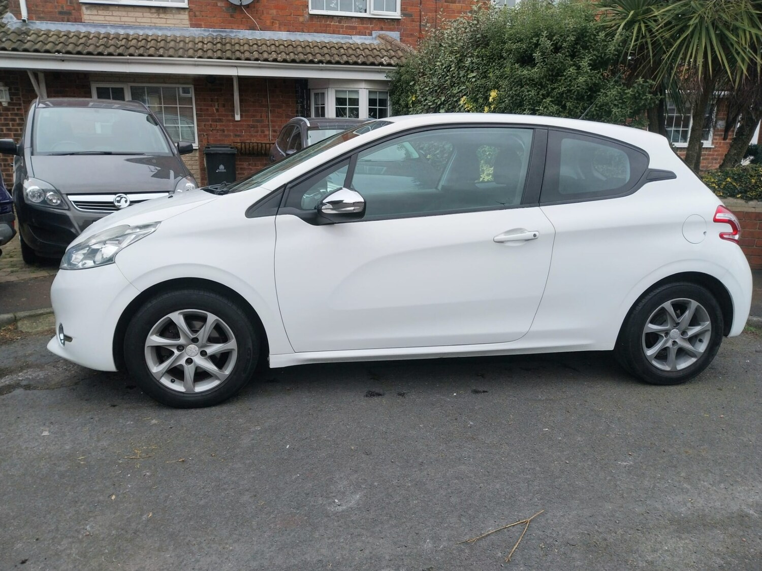 Used Peugeot 208 2013 for sale - 77789412: Photo 7